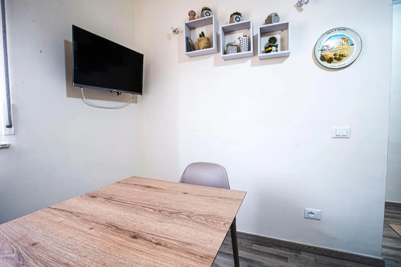 Casa Del Mister Apartment Agrigento Italy